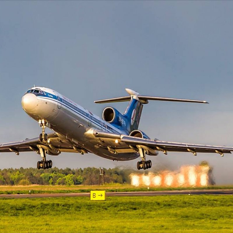 Самолет ту 154 м