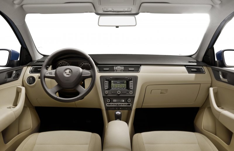 Skoda Rapid 2014 салон