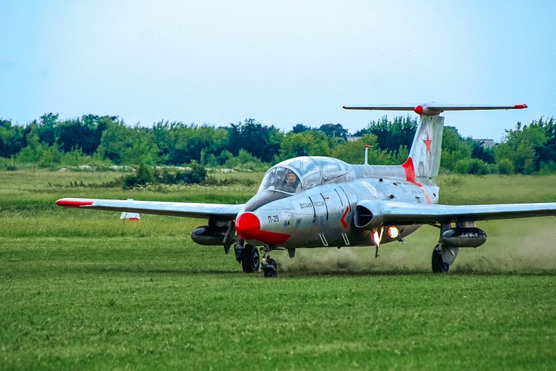 Л-29 черный
