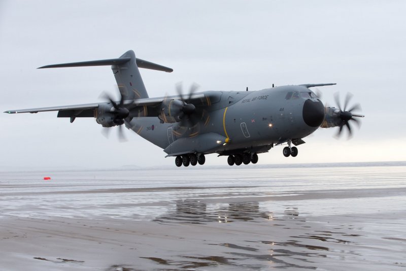 A400m самолет