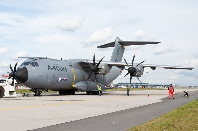 Airbus a400m заправщик