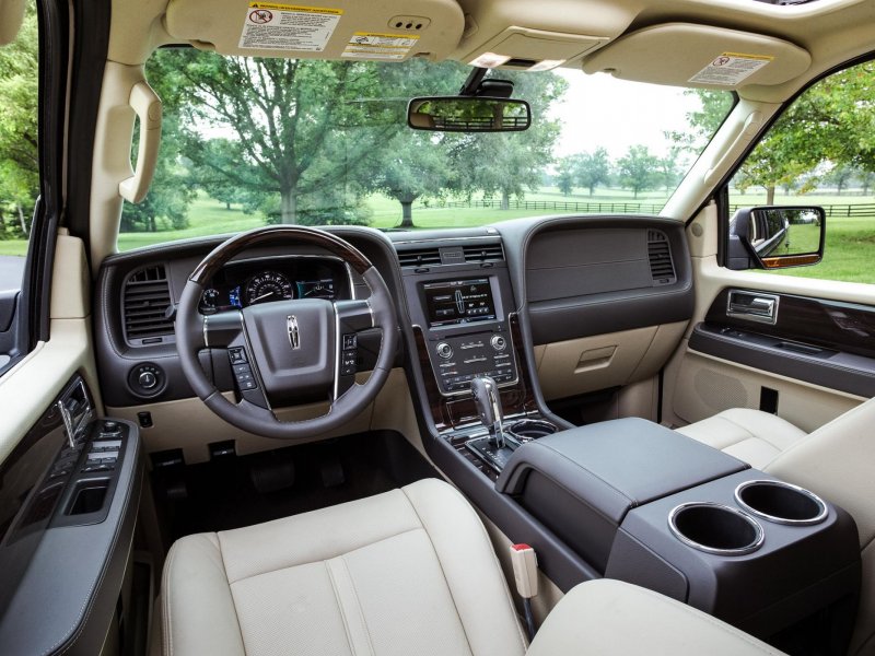 Lincoln Navigator 2015
