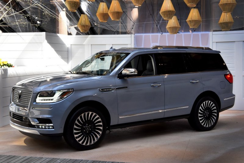 Lincoln Navigator 2021