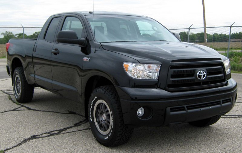 Nissan Titan v8