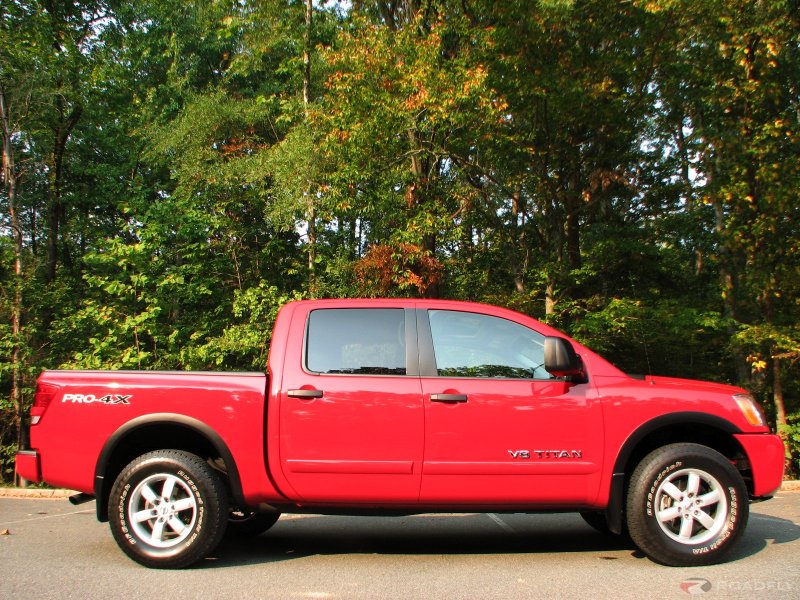Nissan Titan 2007 Red