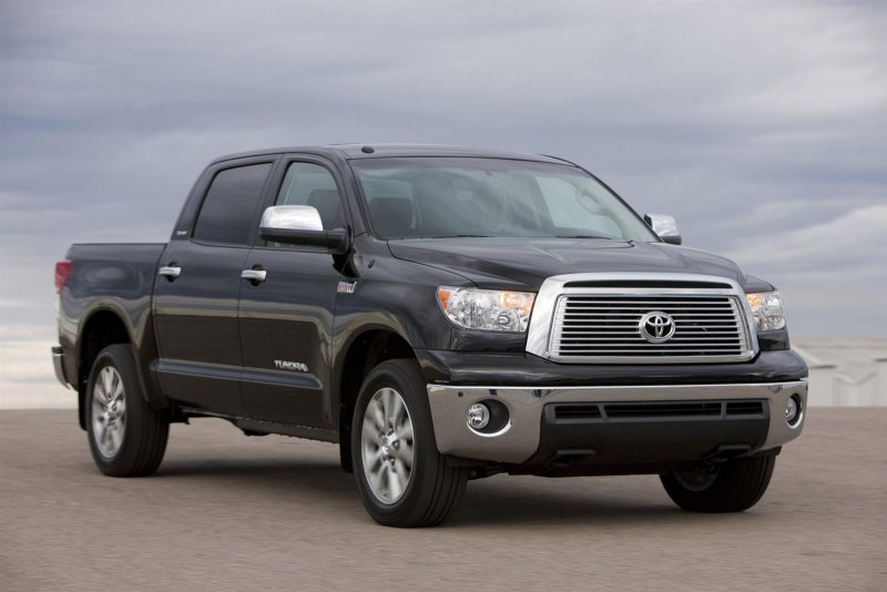 Nissan Titan Tundra