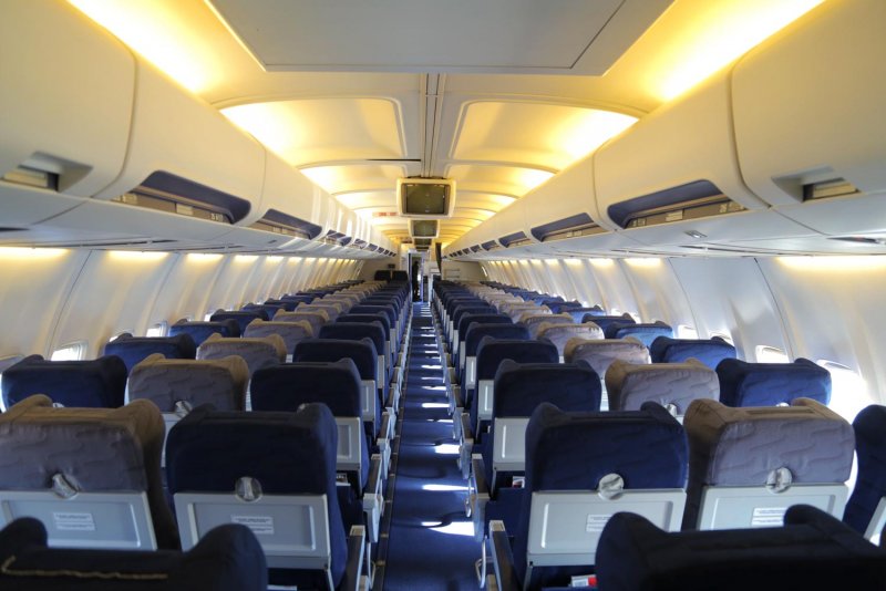 Boeing 757 200 azur air фото салона