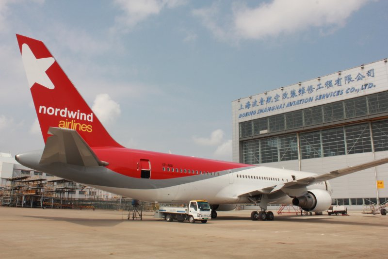 Боинг 777-200 Nord Wind