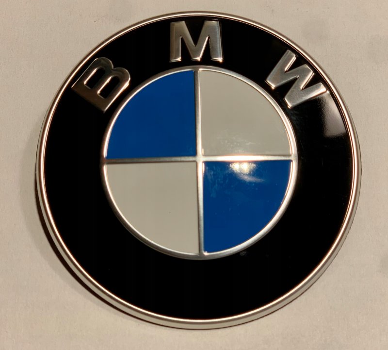 BMW, эмблема BMW 51147499154