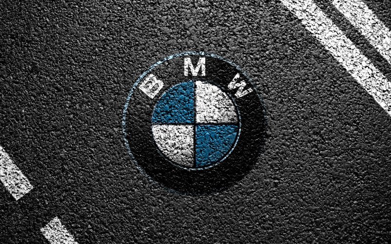 Новый логотип BMW