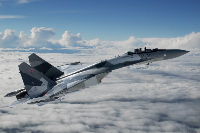 Су-35 реактивный самолёт
