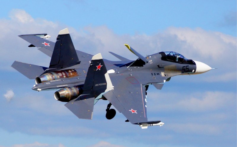 Истребитель Су-35