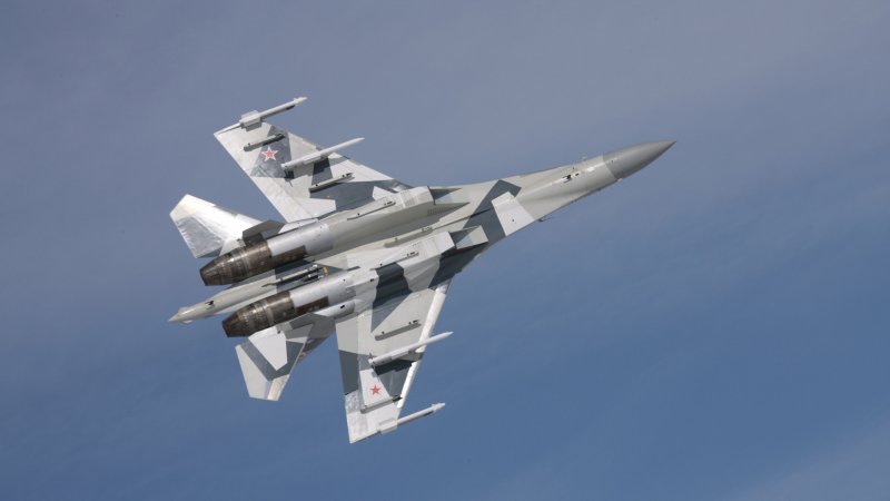 Су-35 — многоцелевой истребитель