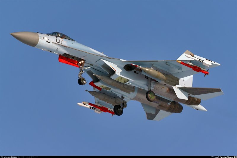 Истребитель Су-35с ВКС России