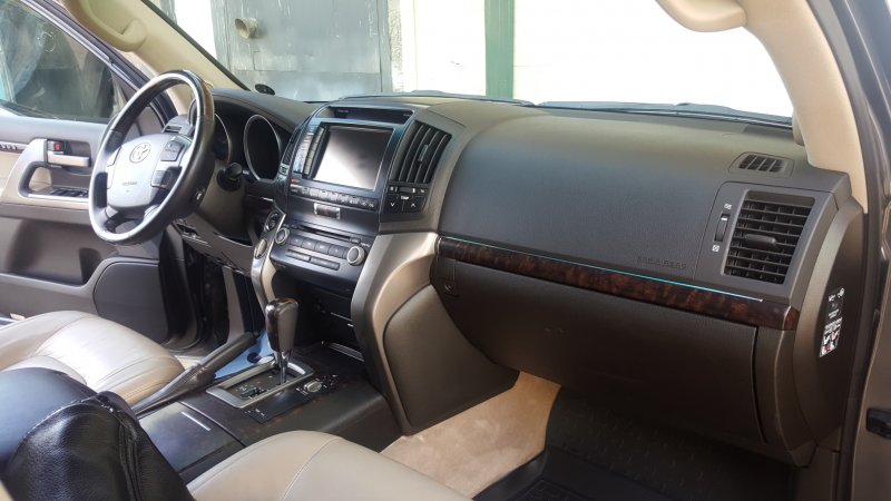Land Cruiser 200 2008 салон
