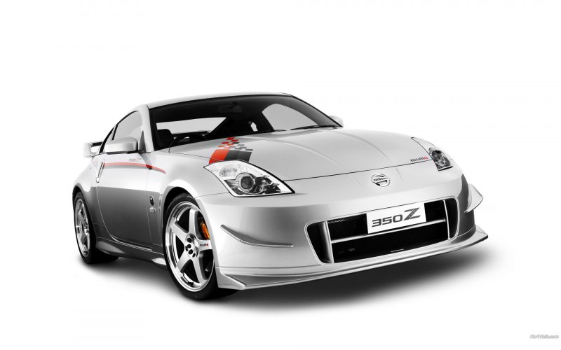 Nissan 350z на белом фоне