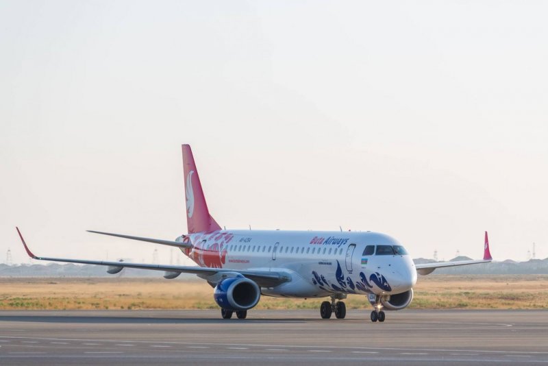 Самолет приземлился в Баку