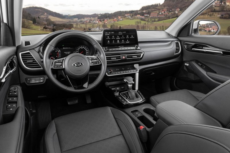 Kia Seltos 2021 черный