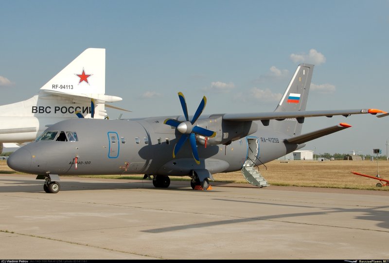 АН 140 транспортный