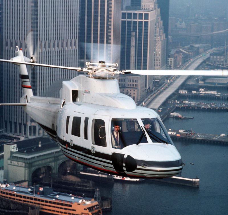 Robinson r44 желтый