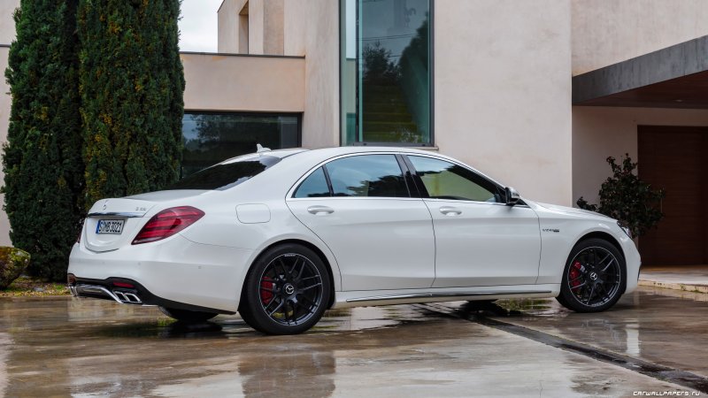 Mercedes Benz s63 AMG