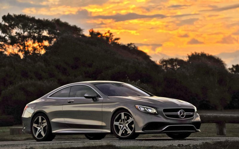 Mercedes Benz s63 AMG