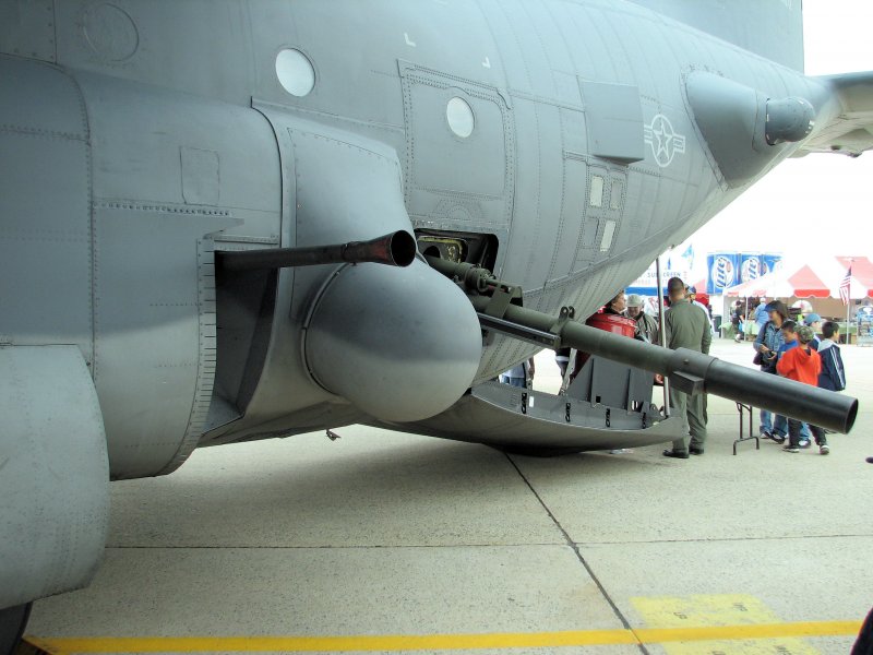 Летающая батарея Lockheed AC-130