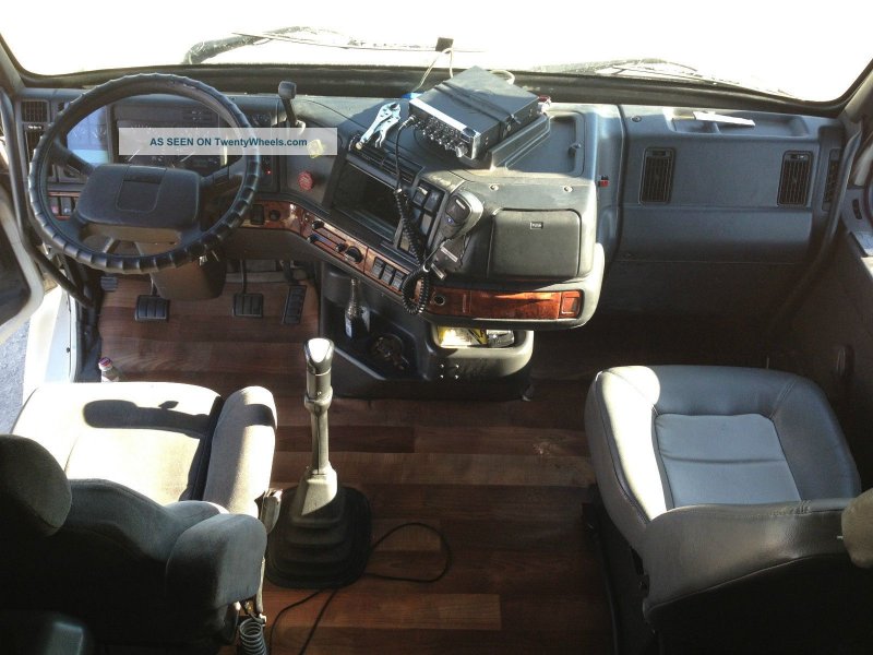VNL 780 салон