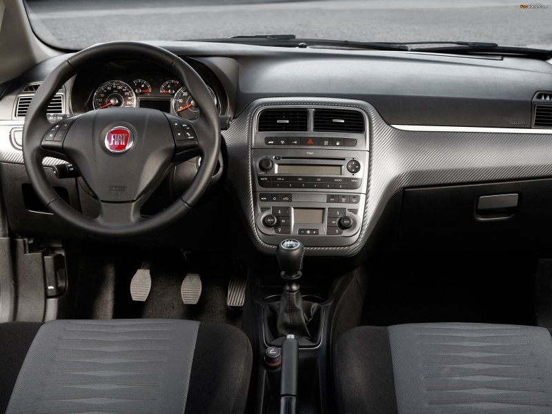 Fiat grande punto 2008 салон
