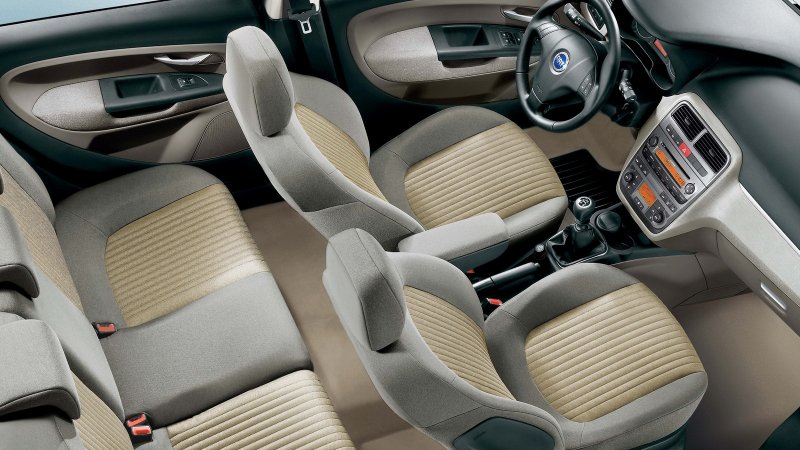 Fiat grande punto 2008 салон