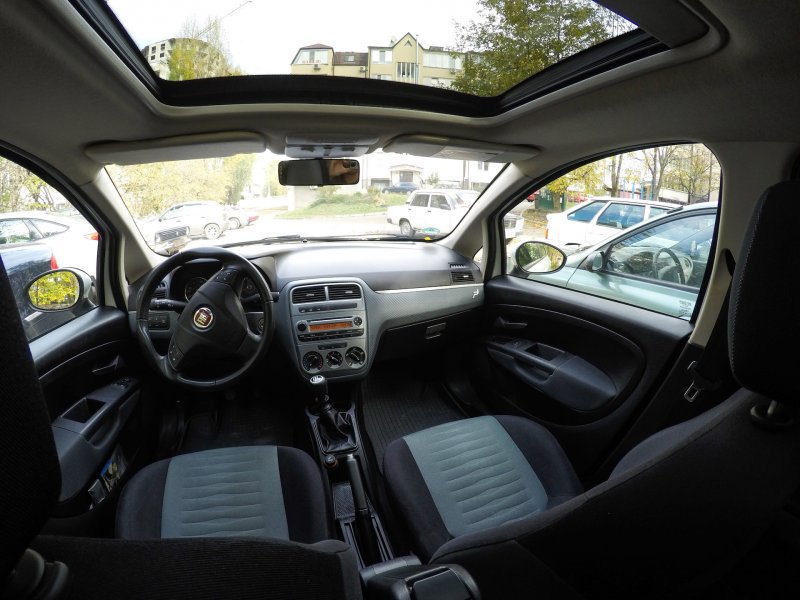 Fiat grande punto linea 2006 салон