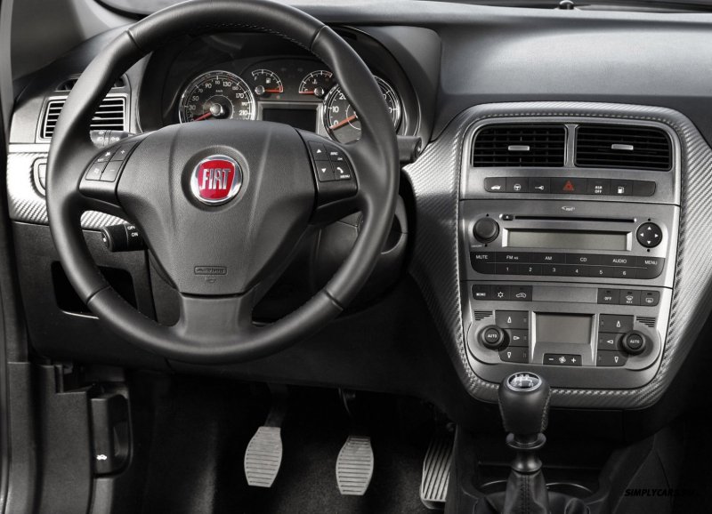 Fiat punto 2008 салон