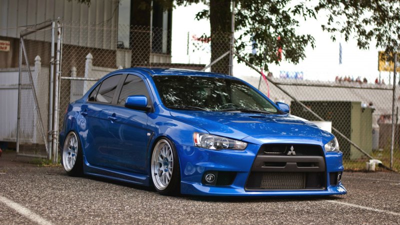 Mitsubishi Lancer 10 синий