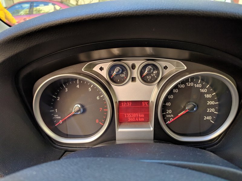 Ford Focus 2 дорестайл приборной панели