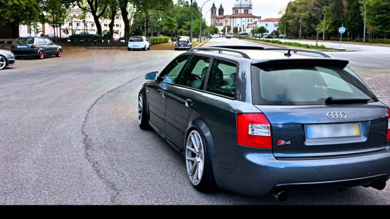 Audi a4 II (b6) avant