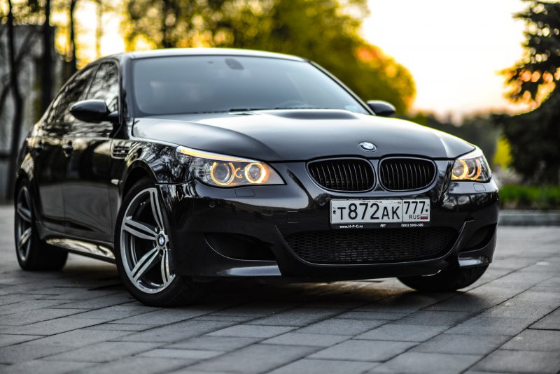 БМВ m5 e60