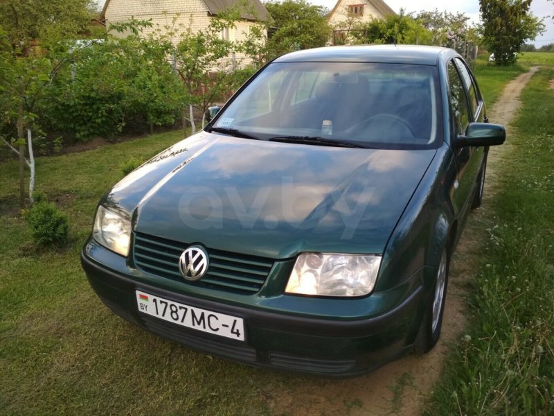 Фольксваген Бора 1999г зеленый