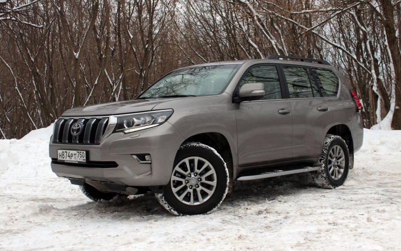 Toyota Land Cruiser Prado серо-коричневый «металлик»