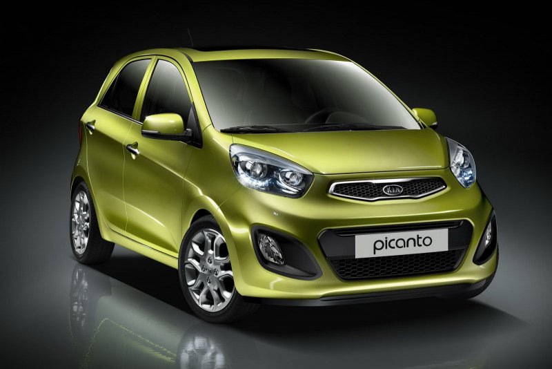 Kia Picanto зеленая