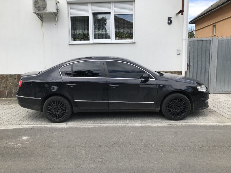 Volkswagen Passat b6 черный