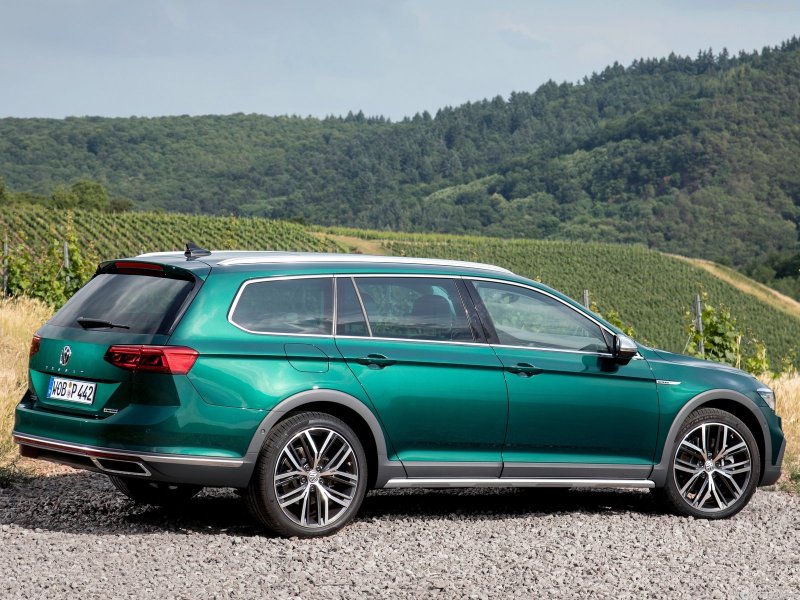 VW Passat Alltrack 2013