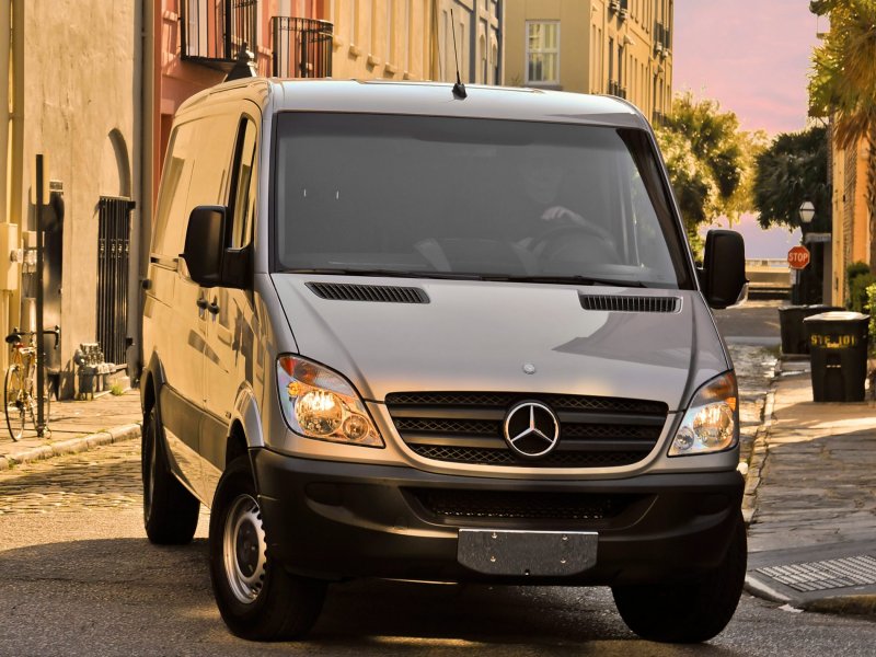 Mercedes-Benz Sprinter 2013