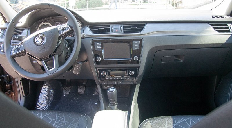 Skoda Rapid 2021 салон