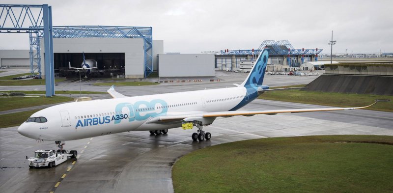 Boeing 749