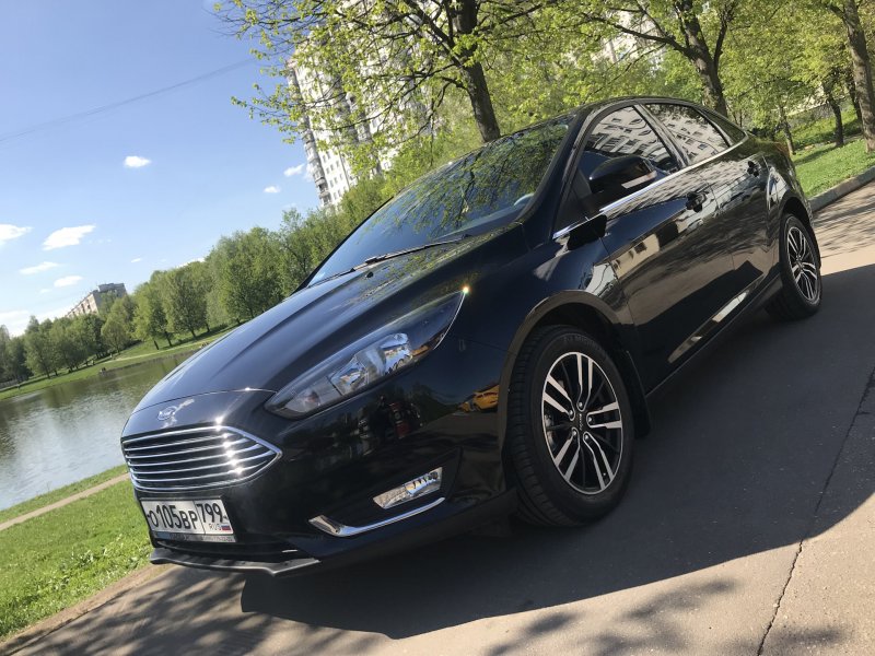 Ford Focus 3 седан черный