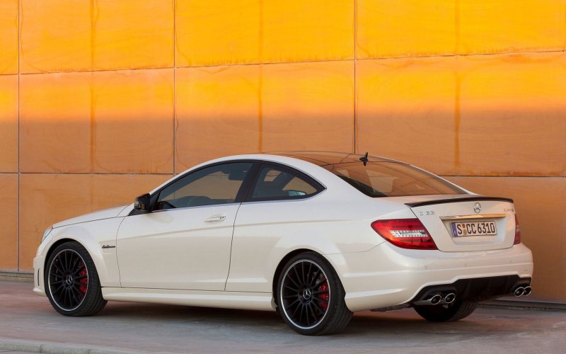 Mercedes Benz c63 w204 купе