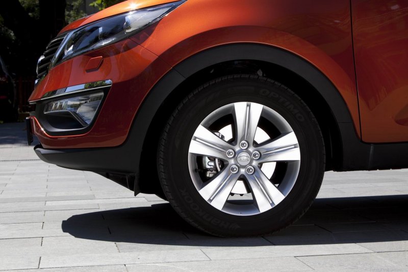 Резина Kia Sportage 4