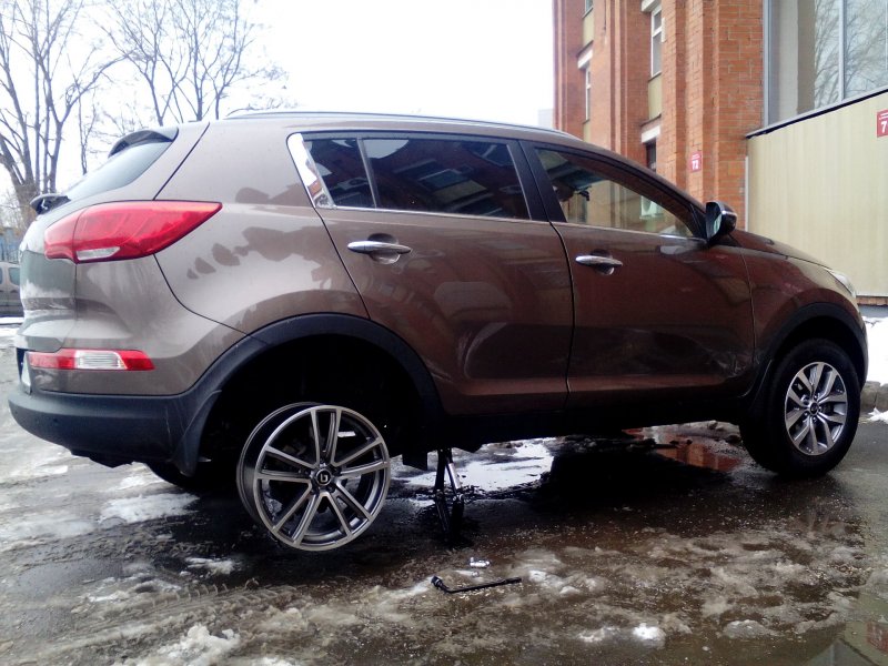 Kia Sportage r18