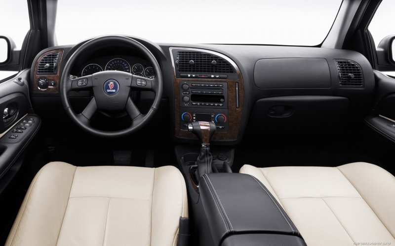 Saab кроссовер 9-7