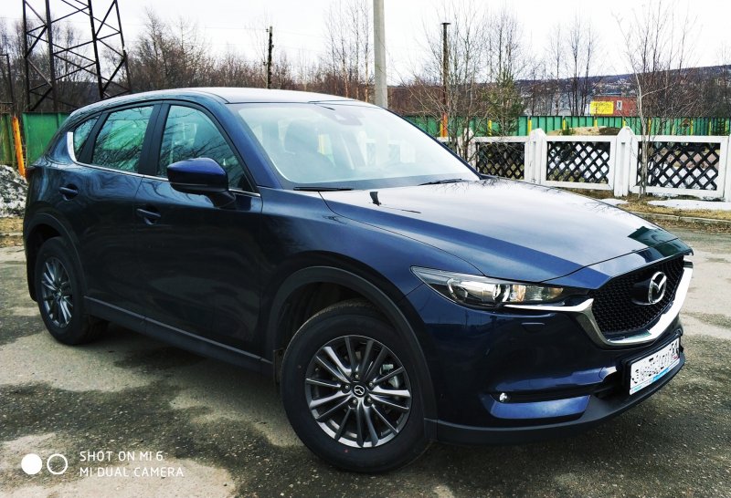 Deep Crystal Blue Mazda CX-5